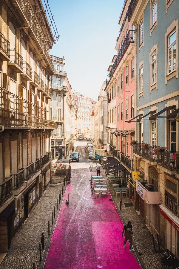 Lisbon Pink Street, Rua Cor-de-Rosa, Cais do Sodre