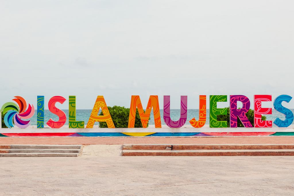 Isla Mujeres sign, Cancun, Quintana Roo, Yucatan Peninsula