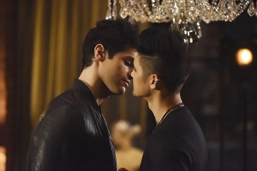 Shadowhunters Malec Gay