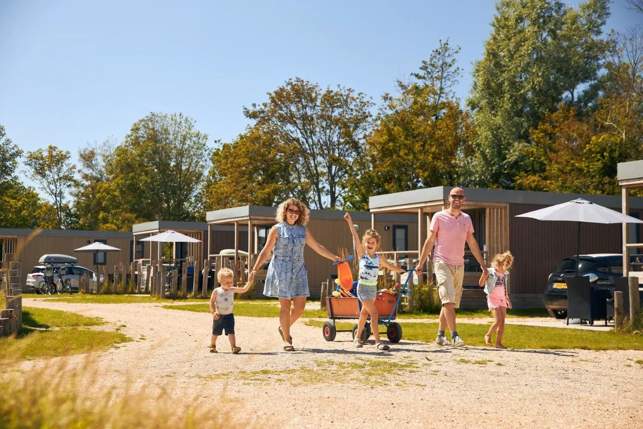 Where to Stay in Goeree-Overflakkee RCN Vakantiepark Toppershoedje
