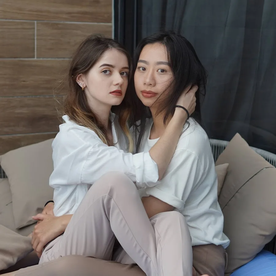 Kally x Oli Polish Taiwanese lesbian youtubers