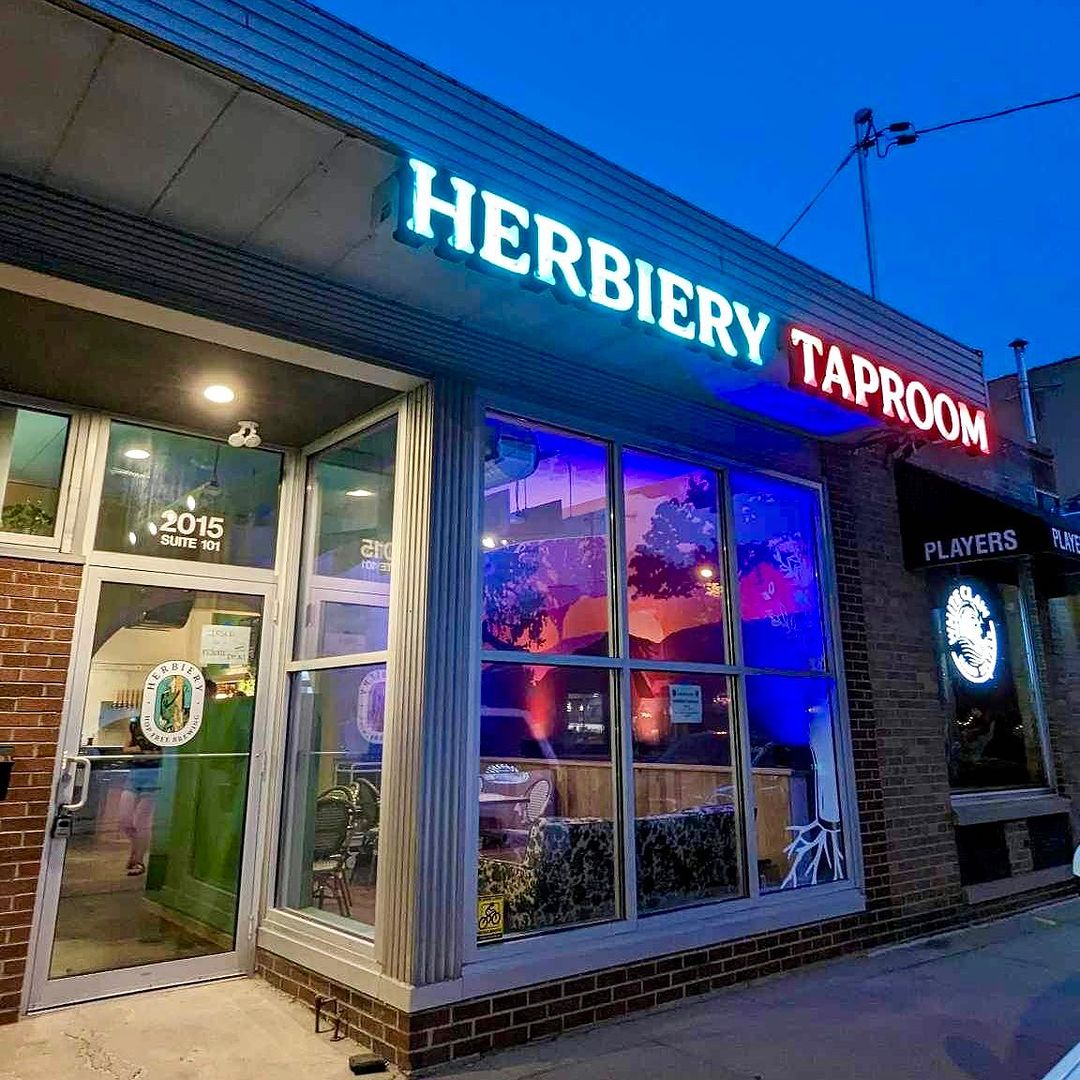 Herbiery Taproom photo by @herbiery